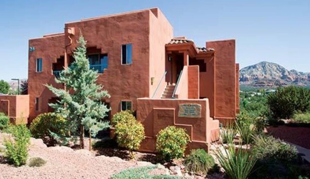 Cozy Sedona resort with beautiful views! Come relax at the Sedona Summit!