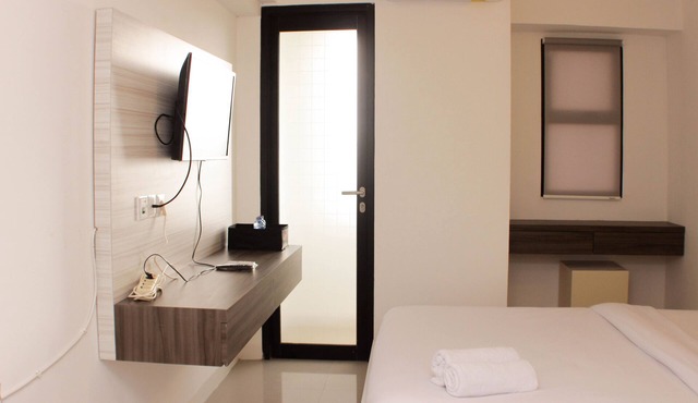 Cozy Stay Studio Urbantown Karawang Apartment