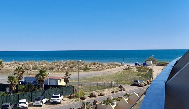 Cozy studio with parking in Cap d'Agde, near the sea