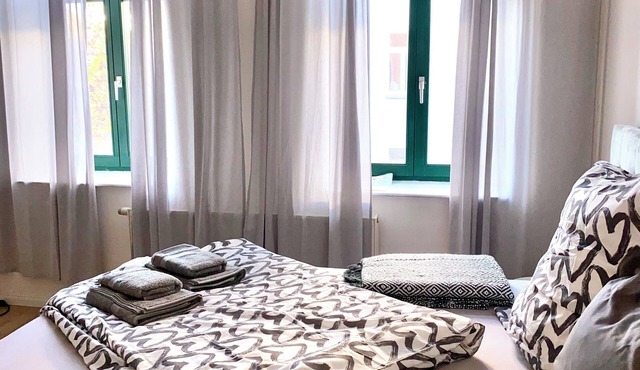 Cozy studio apartment on the Karl Heine Canal in Plagwitz