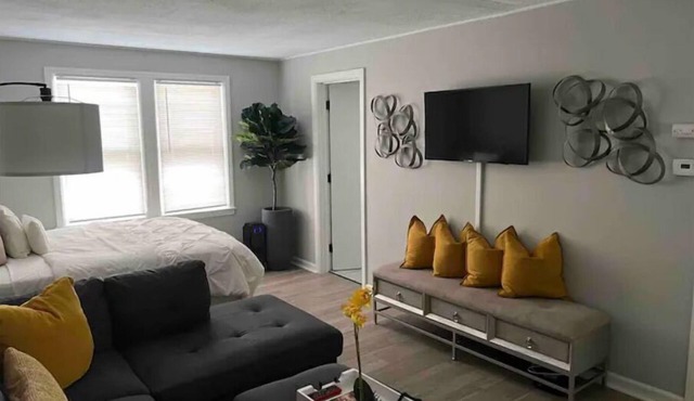 Cozy Studio Centrally Located