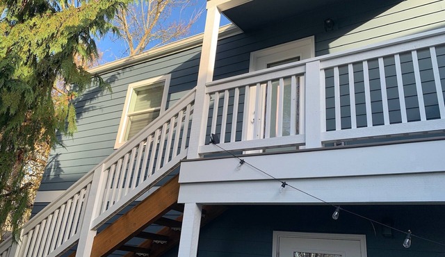 Cozy studio - easy access to all West Seattle has to offer!