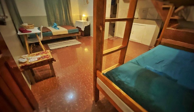 Cozy studio for group of friends or family in General Luna with WiFi and AC