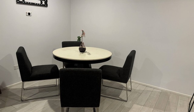 Cozy studio in charming Wishart with WiFi, AC