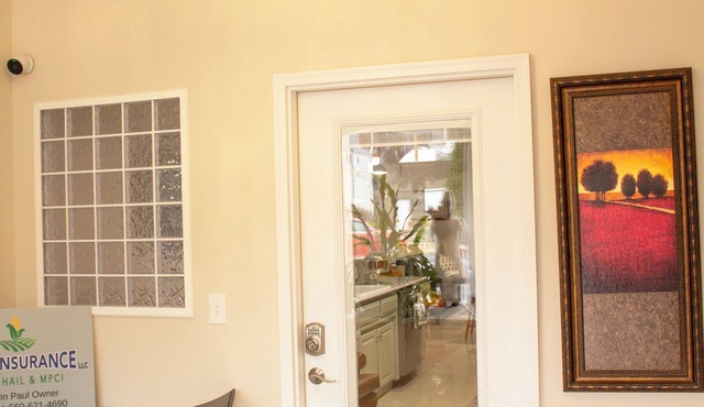 Cozy studio in downtown Glasgow MO, walking distance to boutiques, eating, wine