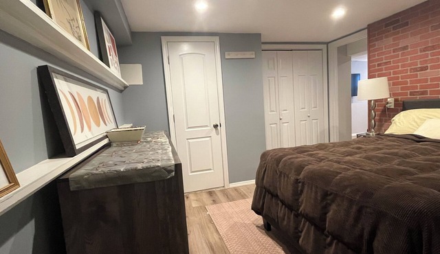 Cozy studio in nice West Hempstead with WiFi, AC