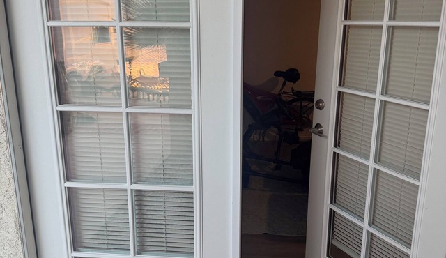 Cozy studio in peaceful Apple Valley with AC, WiFi