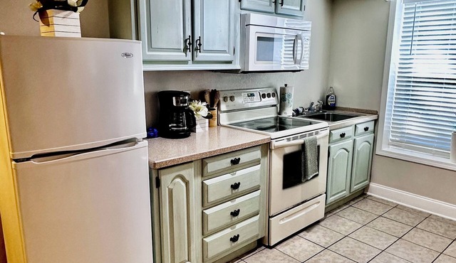 Cozy studio in peaceful Johnson City- Central to all