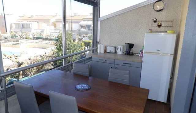 Cozy Studio Loft with Pool View, Sleeps 6, Close to Beach - Marseillan
