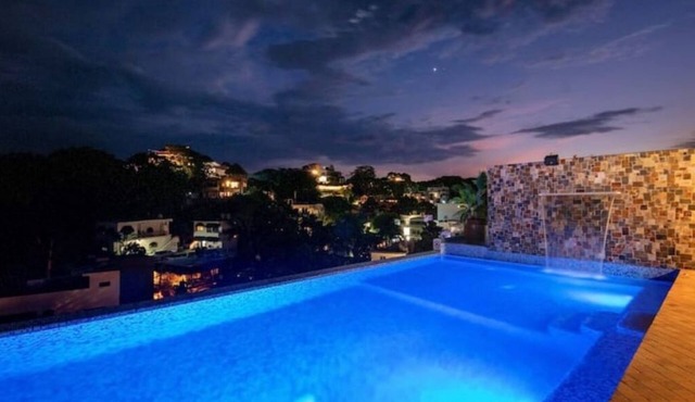 Cozy Studio w/INfinity RooFTOp PooL
