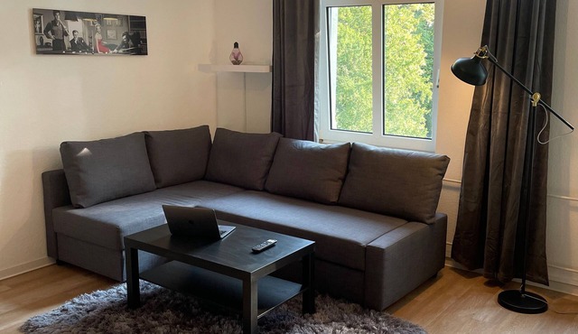 Cozy studio with a view of the spa garden