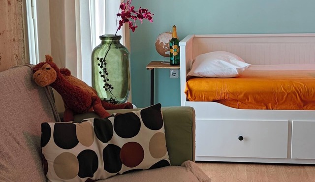 Cozy studio with AC and fast WiFi in charming Athina