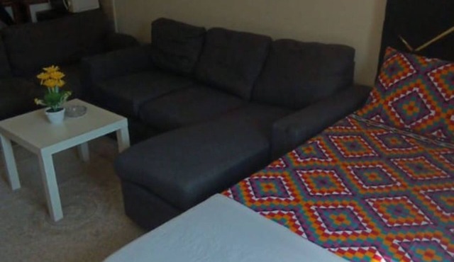 Cozy studio with Ac, microwave in Dubai Deira naif