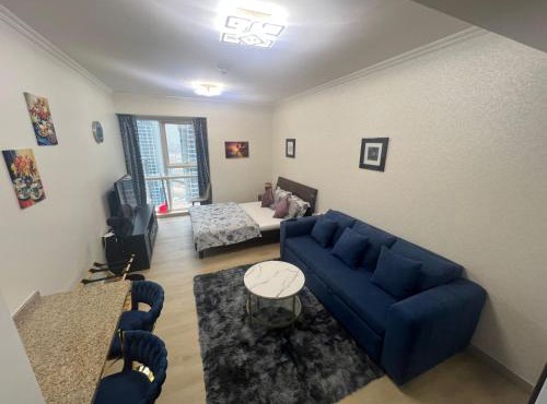 Cozy Studio with Sofa bed beside DMCC Metro & Dubai Marina