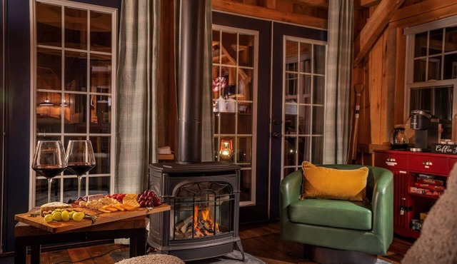 Cozy Summer Retreat Dogs Welcome