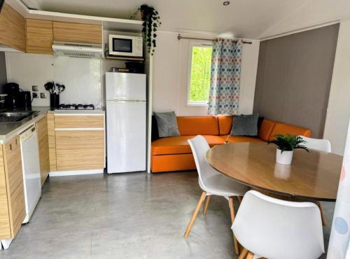 Cozy Tiny SolHouse 6 - Near Groningen - Location 5 Stars