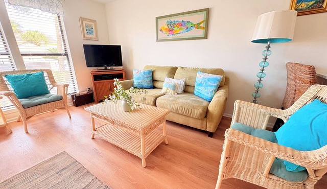 Cozy Updated Studio | Prime Resort Location