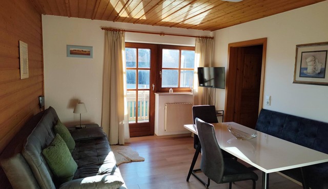 Cozy vacation apartment with balcony (60 sqm)