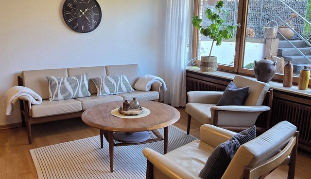 Cozy vacation apartment with small garden