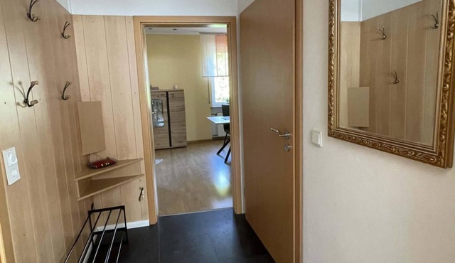 Cozy vacation apartment on the upper floor - Haus am Berg