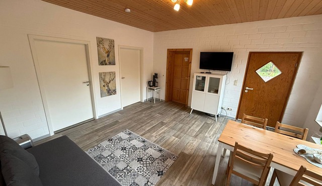 Cozy vacation apartment with parking & WLAN - 2 bedrooms