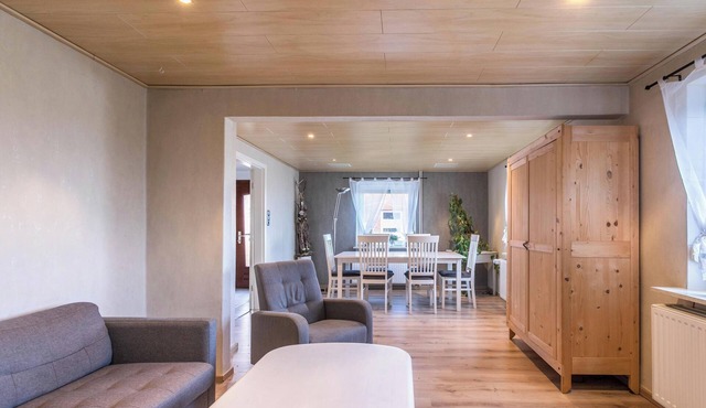 Cozy Vacation Home "Nordseerobbe" by the Sea with Wi-Fi