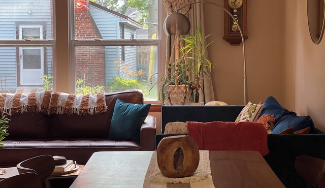 Cozy Vibe, Clean, Beach Access, 10 mins to GOTL!