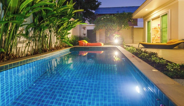 Cozy villa in delightful Chalong with AC, WiFi