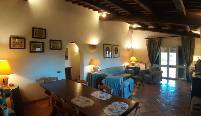 Cozy villa with views of the river, the village of Saturnia and Montemerano.