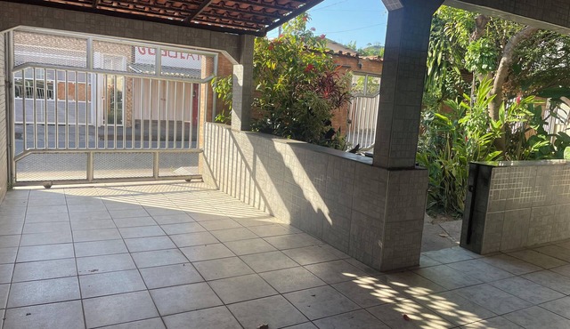 Cozy, with Jacuzzi, Air conditioning in all 3 bedrooms. Security and peace