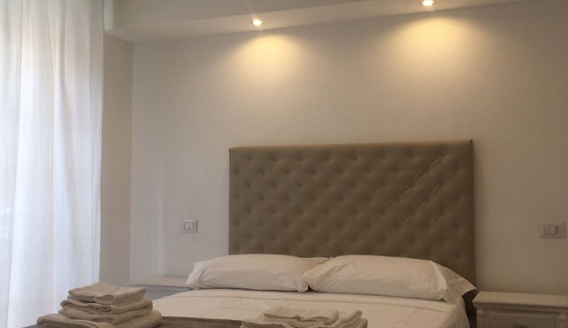 Cozy, with private entrance, the B&B is located in the center of the city.