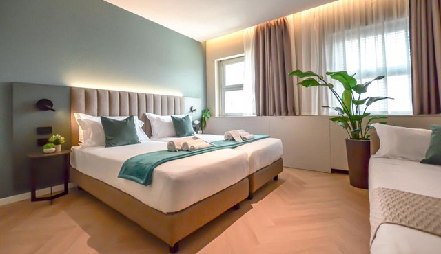 CP Hotels - Central