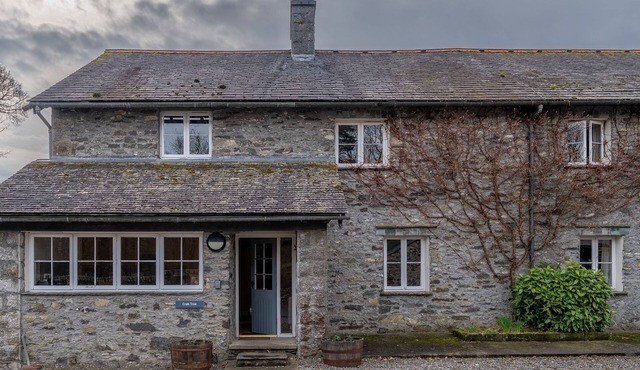 Crabtree - sleeps 4 guests in 2 bedrooms