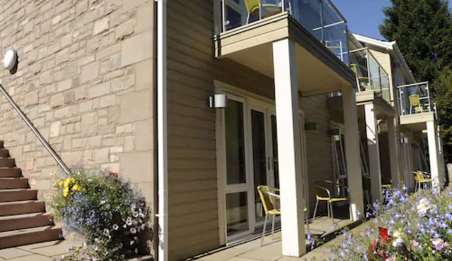 Craigmhor Lodge & Courtyard