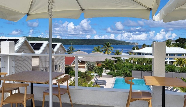 Crawlbay Suites