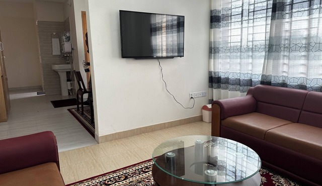 Creative Palace, Entire rental unit, 4 guests,2 bedrooms,2 beds,2 baths
