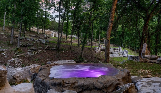 Creek Swimming Boulder Hot Tub Close Buffalo River