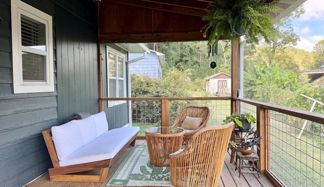 Creekside Base for Hiking & Biking | Near Downtown