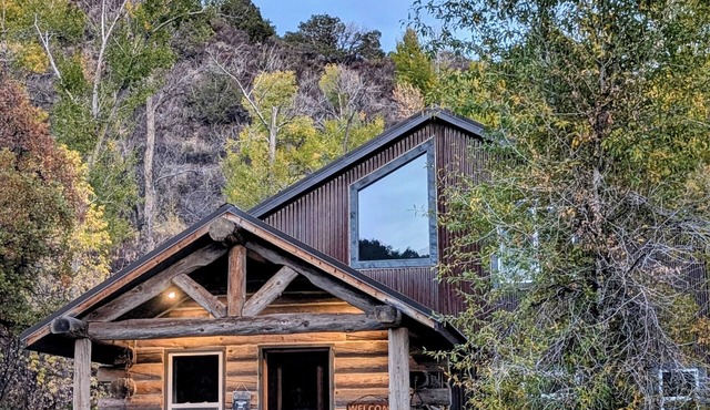 Creekside Cabin on 80 Acres near The Black Canyon!