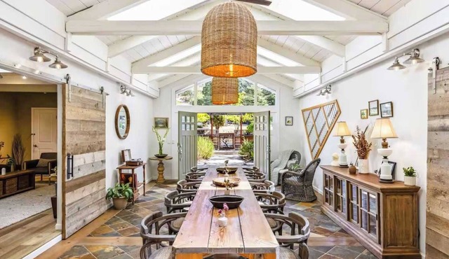 Creekside Wine Country Escape w/Hot Tub + Game Room