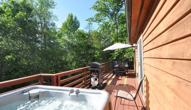 Creekview Cabin - A Perfect Escape