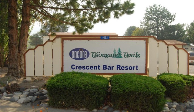 Crescent Bar Camping Resort Studio Cabin 1