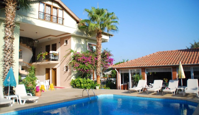 Crescent Hasirci Hotel
