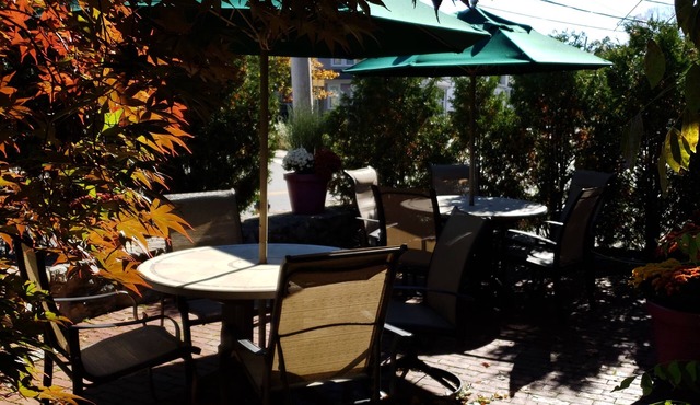 Crescent Suites Hotel