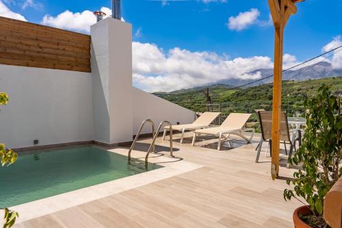 Cretan Country Villa with Shared pool