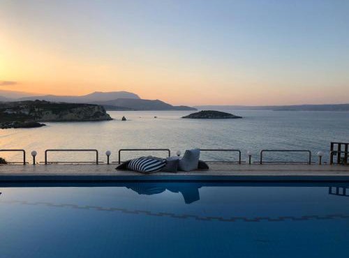 Crete Beachfront Sunkiss, Panoramic Views & Pool