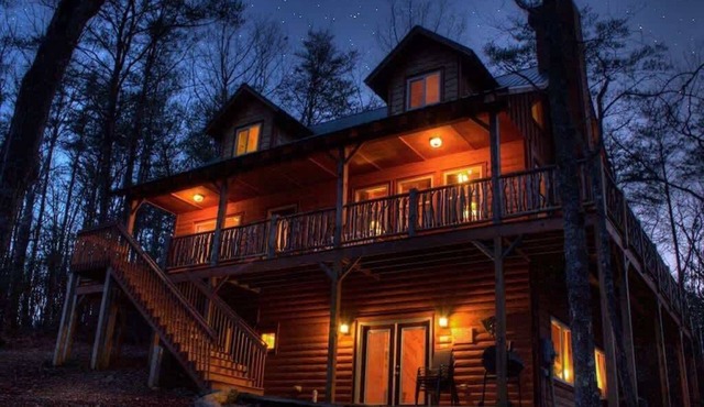 CROSS CREEK HIDEAWAY | MOUNTAINS | PET FRIENDLY