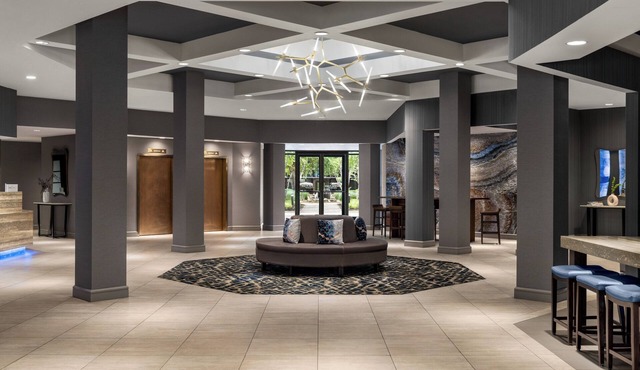 Crowne Plaza Edison by IHG