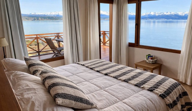 Crystal Suite Loft 2nd Floor LakeFront