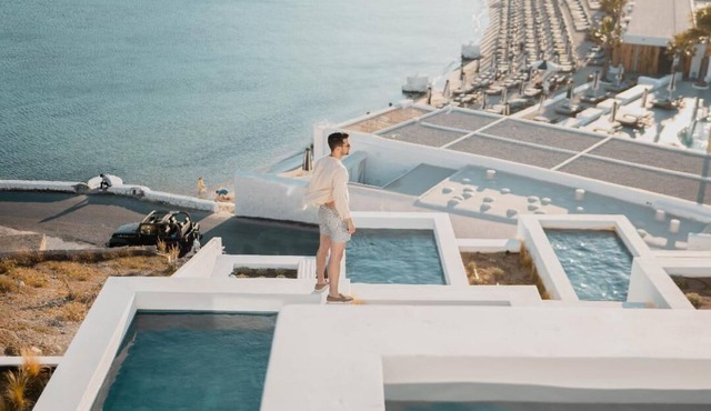 CUBIC Mykonos Seafront Design Suites